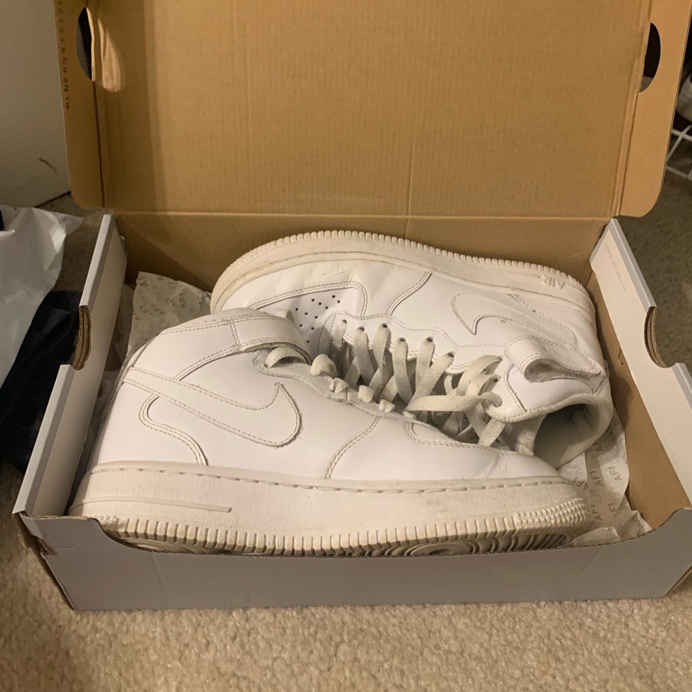 Women’s Nike Airforce 1 Shoe